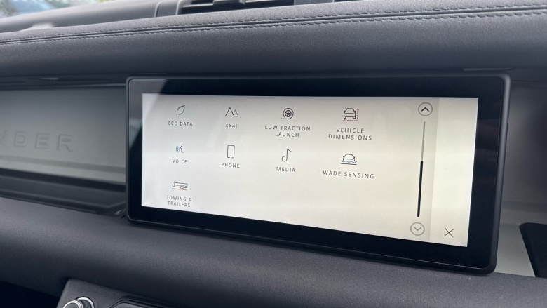 Land Rover Defender 3.0 D250 X-Dynamic SE 90 3dr Auto Diesel Estate